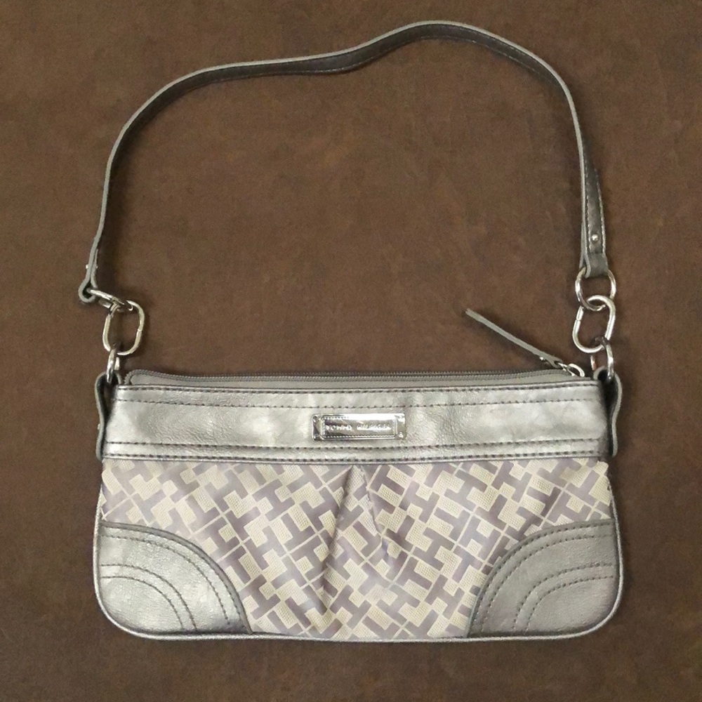 Y2K Tommy Hilfiger purse